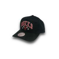 Chicago Bulls Black Colour Pro Pinch Fit Snapback Cap NBA Basketball By Mitchell & Ness
