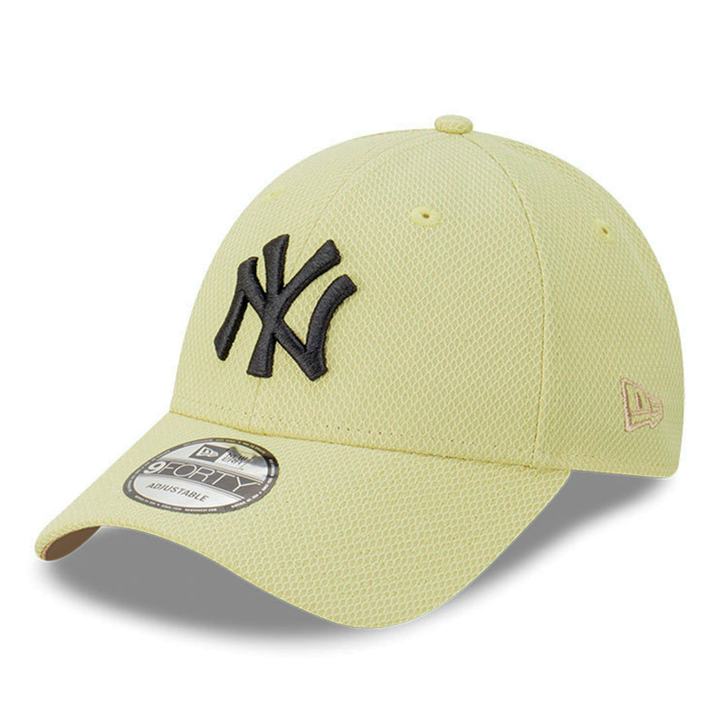 New York Yankees Cap 9FORTY Cloth Strap - Khaki MLB Baseball by New Era - new