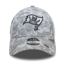 Tampa Bay Buccaneers 9FORTY Salute To Service NFL Stretch Snap Adjustable White Cap by New Era - new