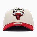 Chicago Bulls Cream & Team Colour Pro Pinch Snapback NBA by Mitchell & Ness - new