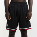 Chicago Bulls 1997-98 Hardwood Classics Black NBA Shorts by Mitchell & Ness - new