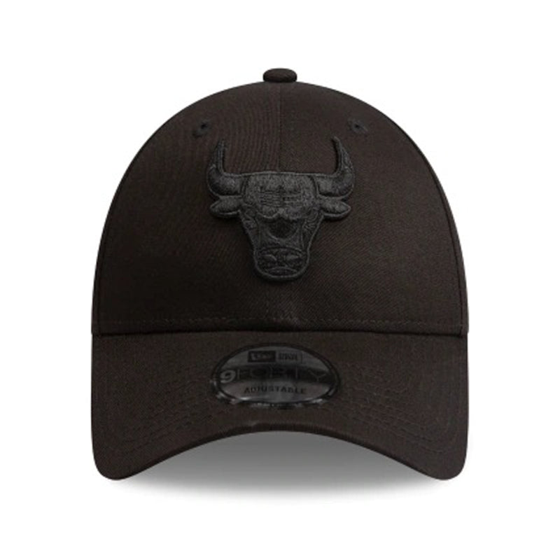 Chicago Bulls Black New Era 9FORTY Cloth Strap Adjustable Cap - Black - new