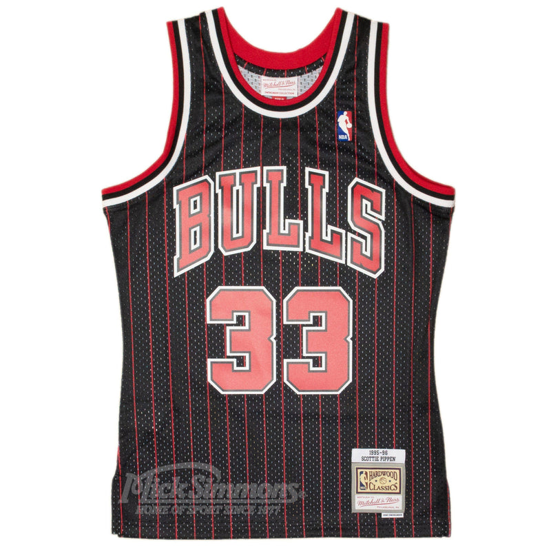 Chicago Bulls Scottie Pippen 33 Alternate 1995-96 NBA Swingman Jersey by Mitchell & Ness - new