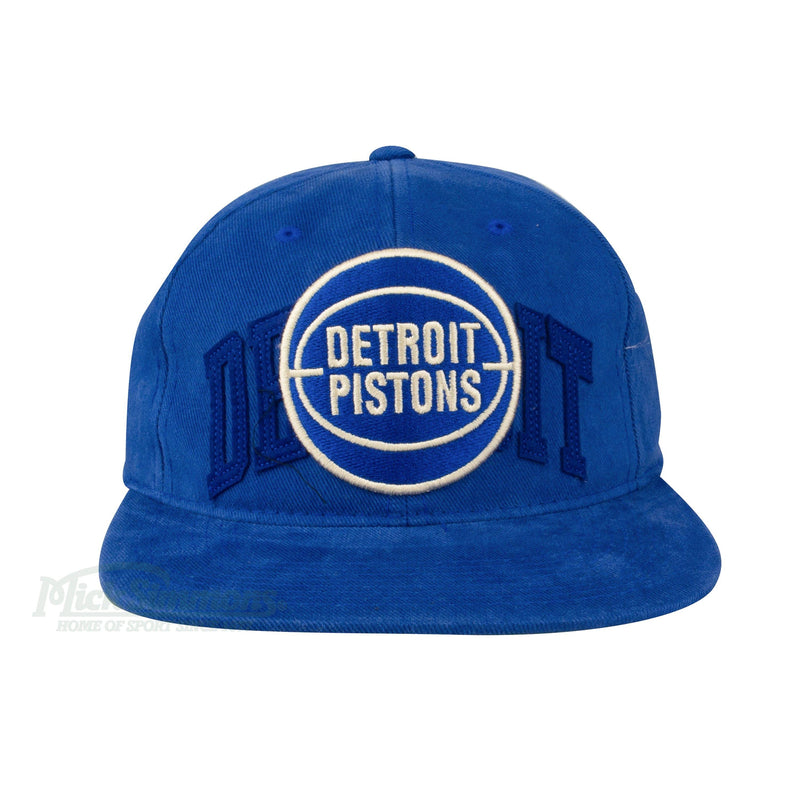 Detroit Pistons Capthony Towns Deadstock Snapback Cap by Mitchell & Ness - new