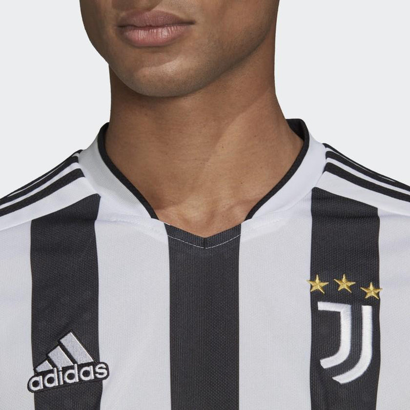 Juventus FC 2021/22 Men's Home Football Jersey by adidas - new