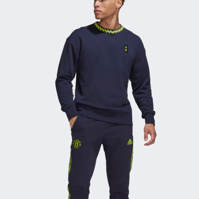 Manchester United FC 2022/23 Men's Lifestyler Crew Sweatshirt Football Soccer by adidas - new
