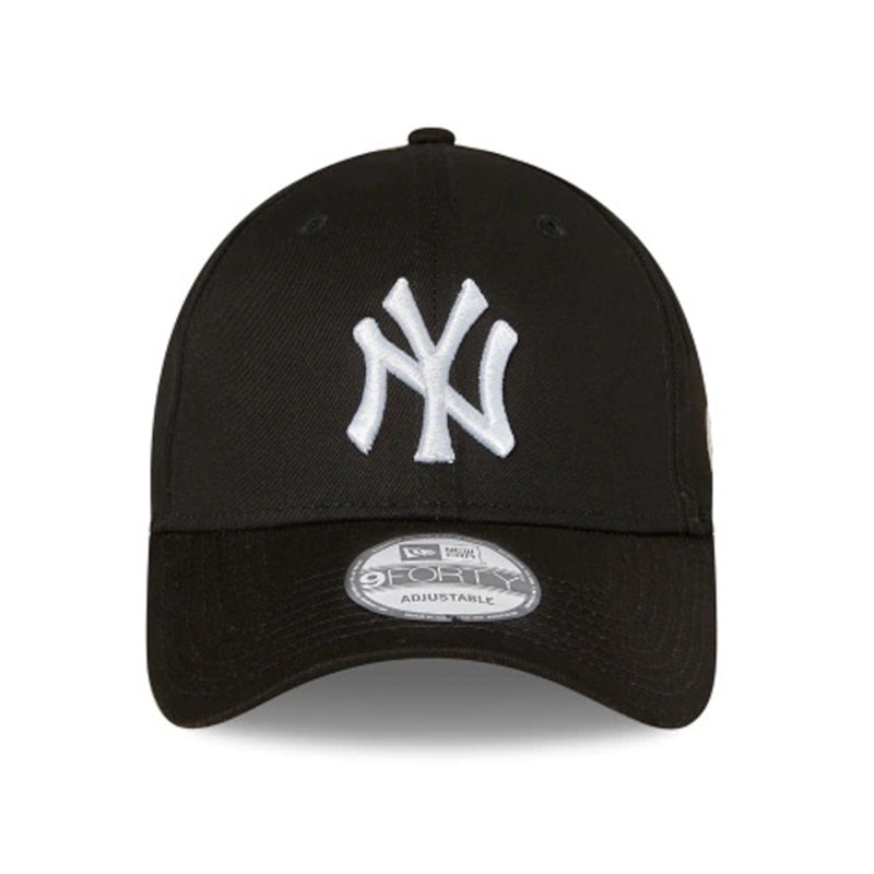 New York Yankees New Era 9Forty Strap Adjustable Cap - Black - new