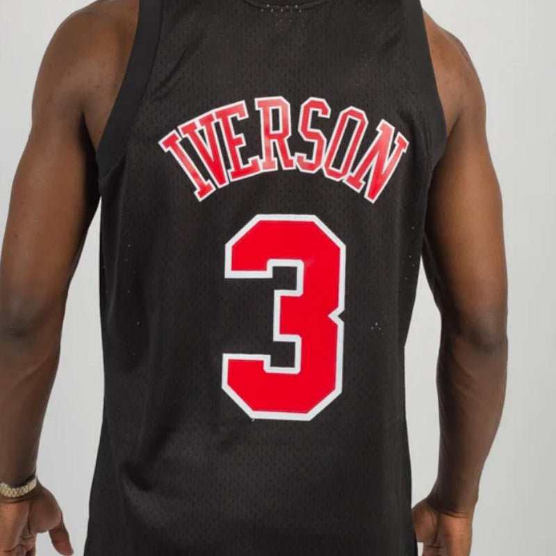 Philadelphia 76ers Allen Iverson 1996-97 Hardwood Classics Swingman Jersey by Mitchell & Ness - Black Team Colour - new